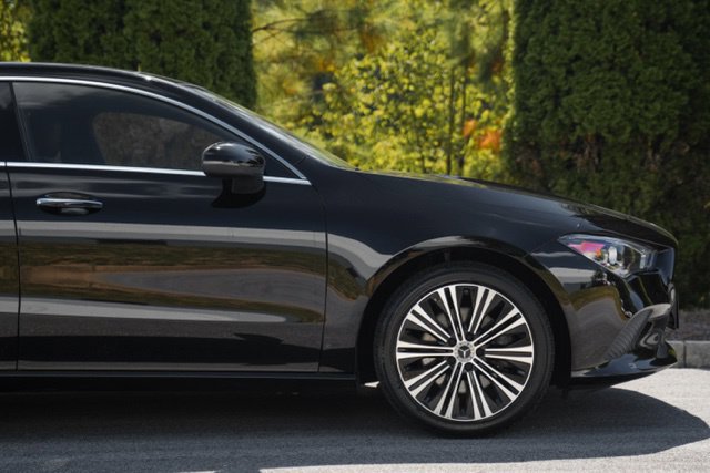 Used 2023 Mercedes-Benz CLA 250 4MATIC w/ Premium Package image 10