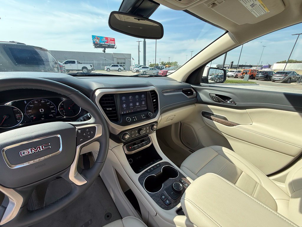 Used 2023 GMC Acadia Denali AWD/4WD image 26