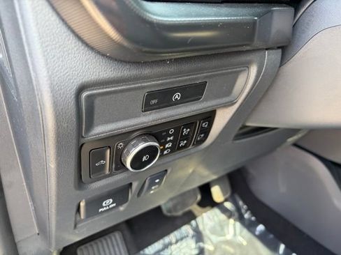 Used 2025 Ford F150 Platinum w/ Equipment Group 702A High AWD/4WD image 19