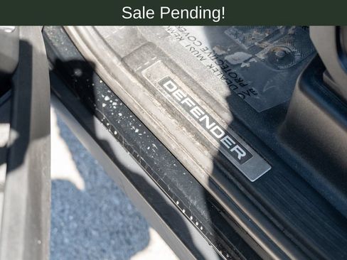 Used 2023 Land Rover Defender 110 X-Dynamic SE AWD/4WD image 17