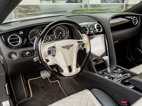 Used 2017 Bentley Continental GT V8 S image 21