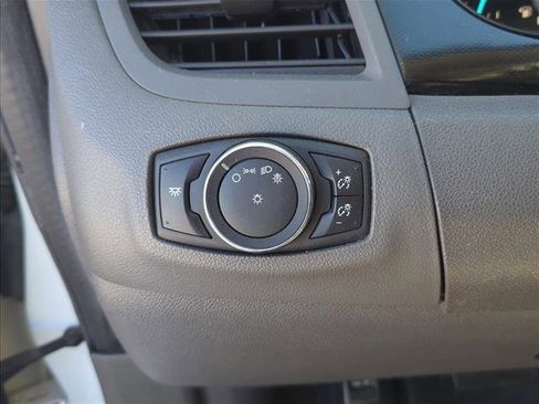 Used 2013 Ford Edge SE image 11