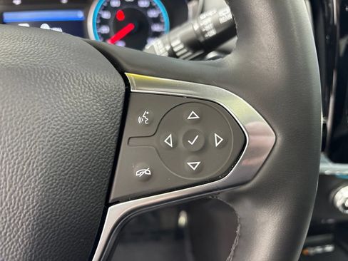 Used 2023 Chevrolet Traverse LT AWD/4WD image 16