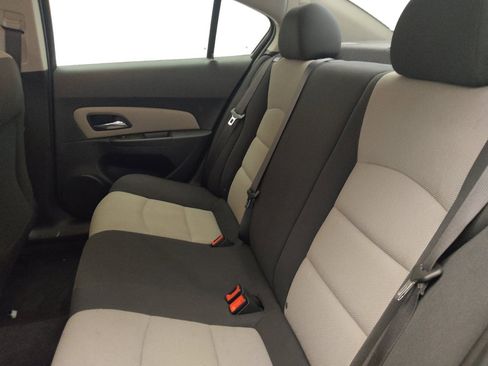 Used 2016 Chevrolet Cruze LS FWD image 18