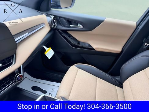 New 2026 Chevrolet Equinox ACTIV w/ Convenience Package III AWD/4WD image 29