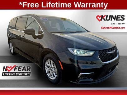 Used 2024 Chrysler Pacifica Touring-L