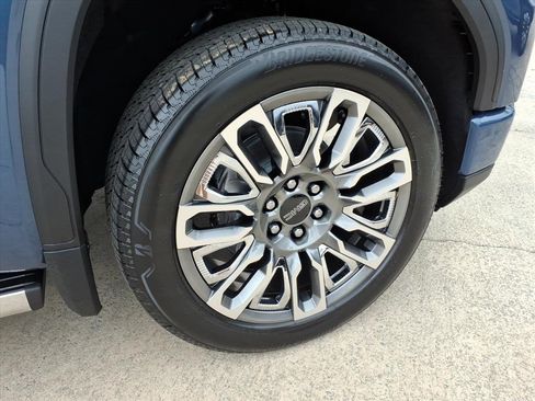 New 2026 GMC Sierra 1500 Denali Ultimate image 9