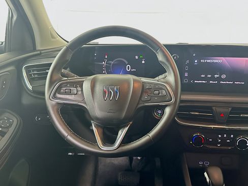 Used 2025 Buick Encore GX Preferred image 18