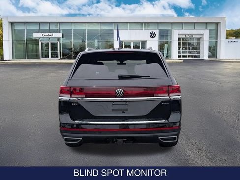 Used 2025 Volkswagen Atlas SEL AWD/4WD image 6