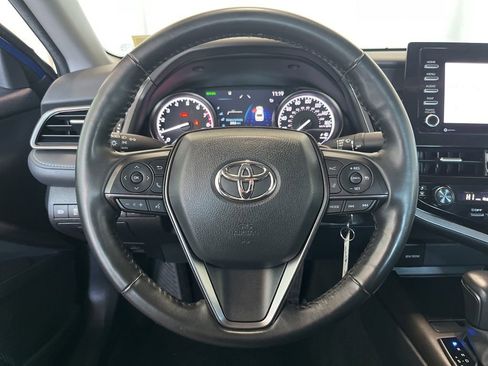 Used 2023 Toyota Camry SE w/ Cold Weather Package AWD/4WD image 6
