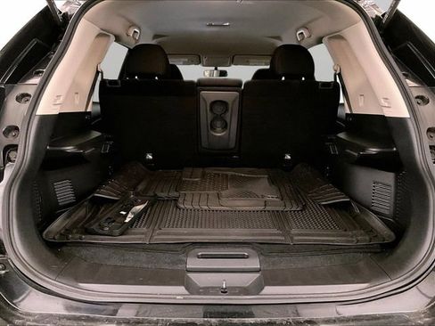 Used 2017 Nissan Rogue S w/ S Appearance Package AWD/4WD image 32