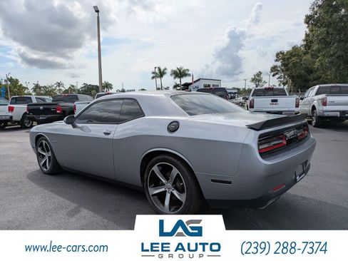 Used 2015 Dodge Challenger R/T RWD image 5