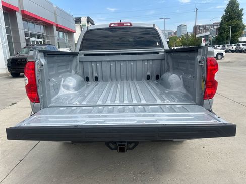 Certified 2020 Toyota Tundra SR5 w/ SR5 Convenience Package AWD/4WD image 15