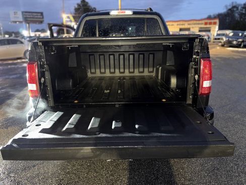 Used 2010 Ford Explorer Sport Trac XLT image 21