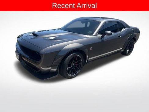 Used 2022 Dodge Challenger R/T Scat Pack RWD image 7