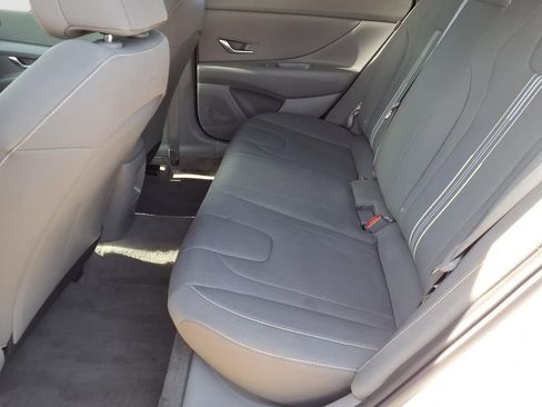 Used 2024 Hyundai Elantra SEL image 23