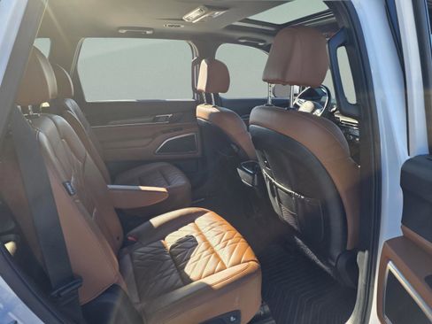 Used 2024 Kia Telluride EX X-Line image 22