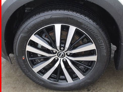 Certified 2024 Nissan Pathfinder Platinum w/ Cargo Package image 14