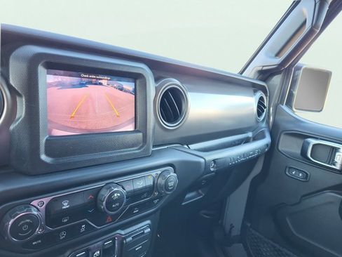 Used 2023 Jeep Wrangler Unlimited Sport image 36