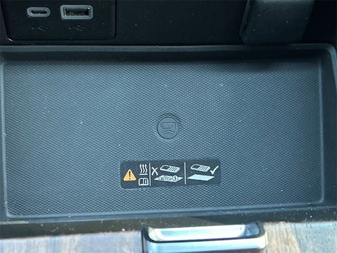 Used 2024 GMC Yukon Denali Ultimate image 37