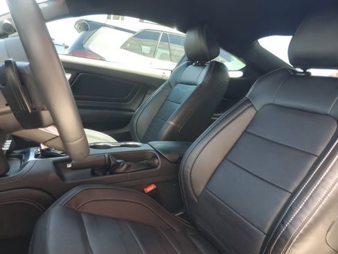 Used 2021 Ford Mustang GT Premium w/ GT Performance Package RWD image 16