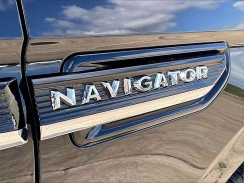 Used 2023 Lincoln Navigator Black Label image 21