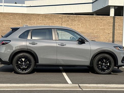 New 2026 Honda HR-V Sport image 3