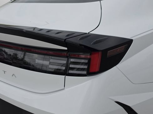 New 2026 Hyundai Sonata SE FWD image 32