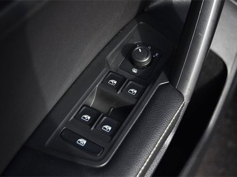 Certified 2023 Volkswagen Tiguan S image 8