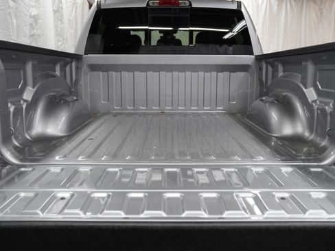 Used 2021 RAM 1500 Big Horn AWD/4WD image 8