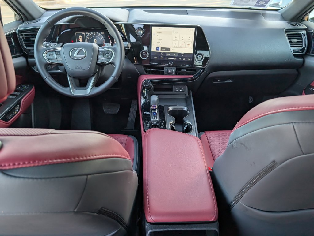 Used 2022 Lexus NX 250 FWD w/ Towing Package (2000 Lbs) image 16