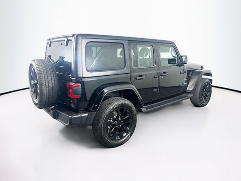 Used 2023 Jeep Wrangler Sahara w/ Cold Weather Group image 9