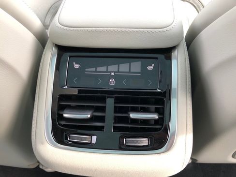 New 2026 Volvo XC90 B6 Ultra image 38