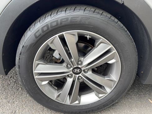 Used 2014 Hyundai Santa Fe Limited AWD/4WD image 11