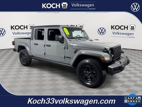 Used 2021 Jeep Gladiator Willys image 1