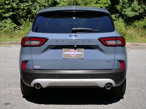 Used 2024 Ford Escape SE image 22