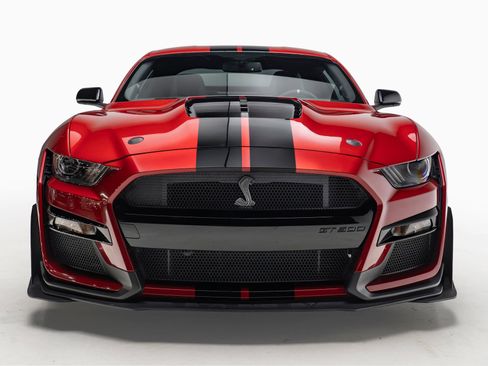Used 2020 Ford Mustang Shelby GT500 w/ Carbon Fiber Track Pack RWD image 5