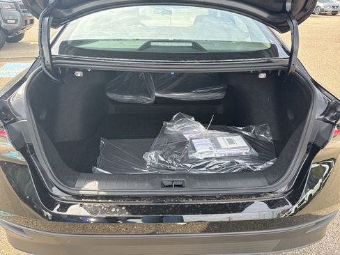 New 2026 Nissan Sentra SV image 25