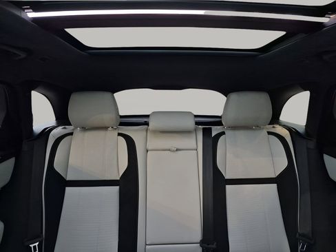 Used 2021 Land Rover Range Rover Velar R-Dynamic S image 43