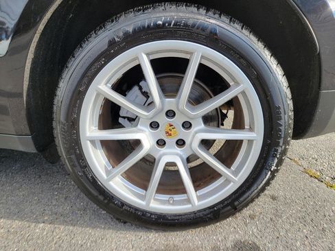 Used 2016 Porsche Macan S AWD/4WD image 18