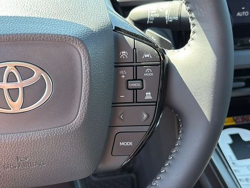 New 2026 Toyota C-HR AWD/4WD image 18