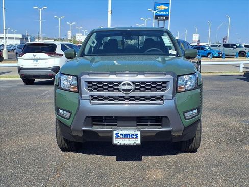 New 2025 Nissan Frontier SV w/ SV Convenience Package image 2