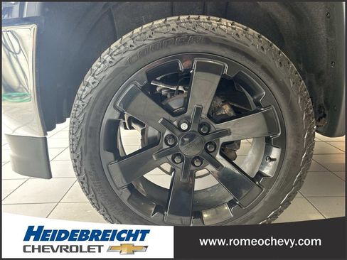Used 2019 GMC Sierra 1500 SLE w/ SLE Value Package AWD/4WD image 7