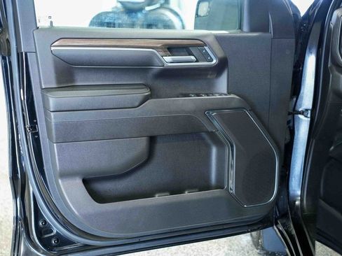 Used 2023 Chevrolet Silverado 1500 LT image 14