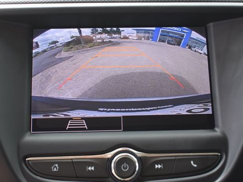 Used 2023 Chevrolet TrailBlazer LT FWD image 25