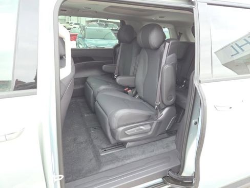 New 2026 Kia Carnival SX Prestige FWD image 22