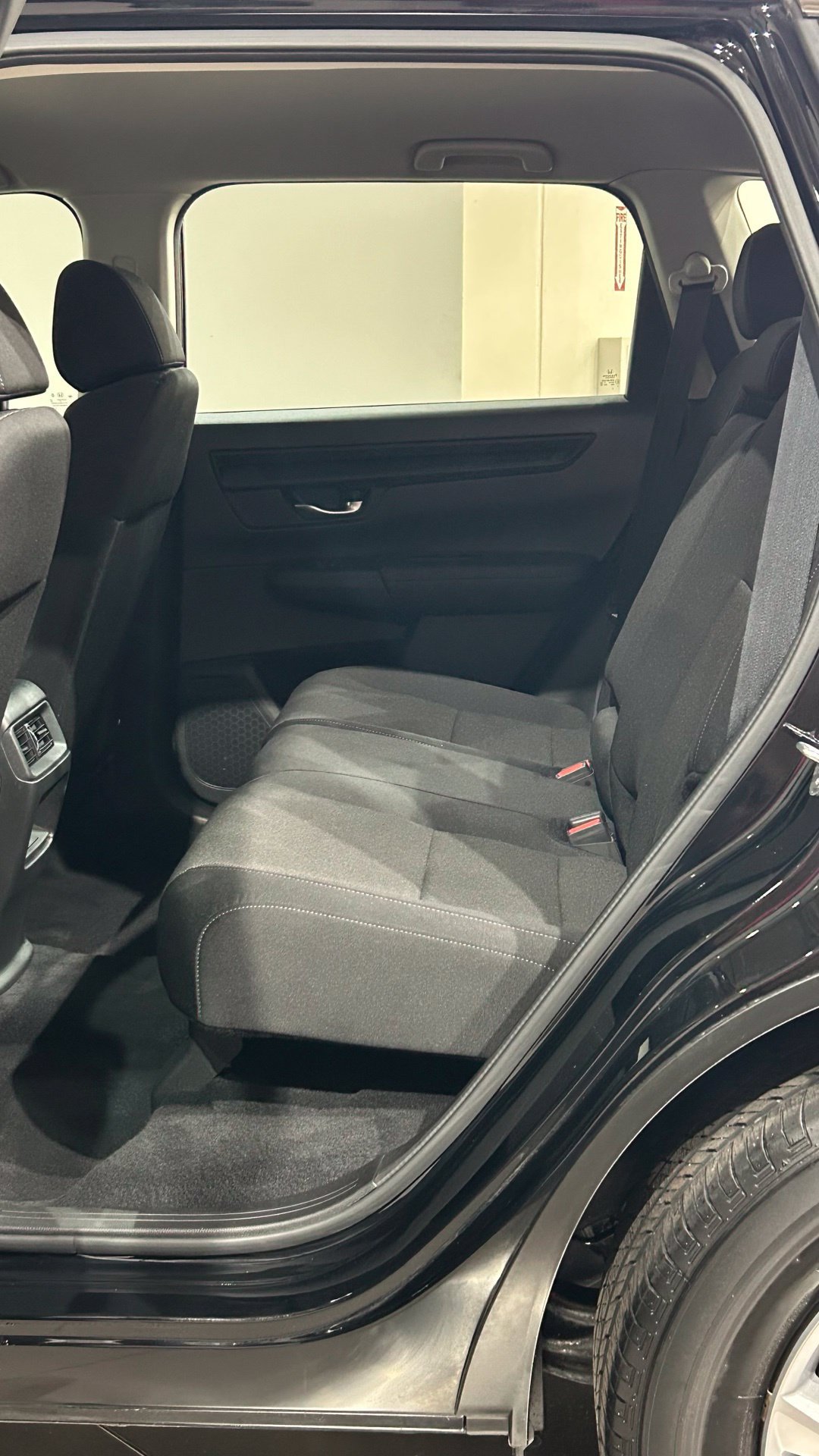 Used 2023 Honda CR-V LX image 40