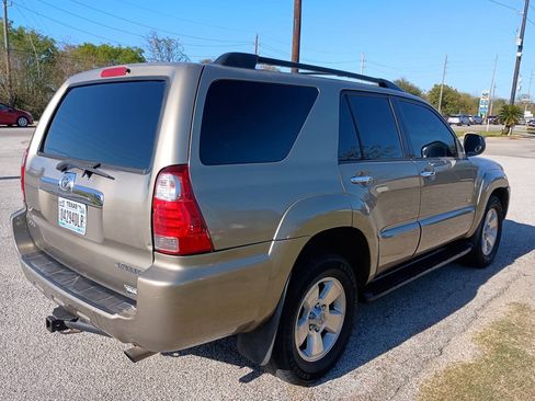 Used 2008 Toyota 4Runner SR5 RWD image 5