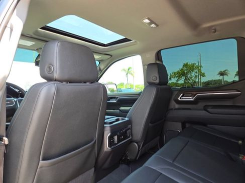 Used 2024 GMC Sierra 1500 SLT w/ SLT Premium Plus Package AWD/4WD image 23