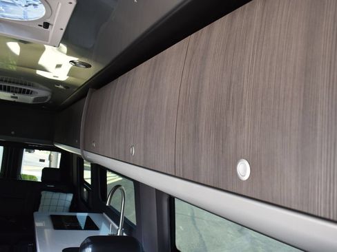 Used 2022 Mercedes-Benz Sprinter 3500 image 39